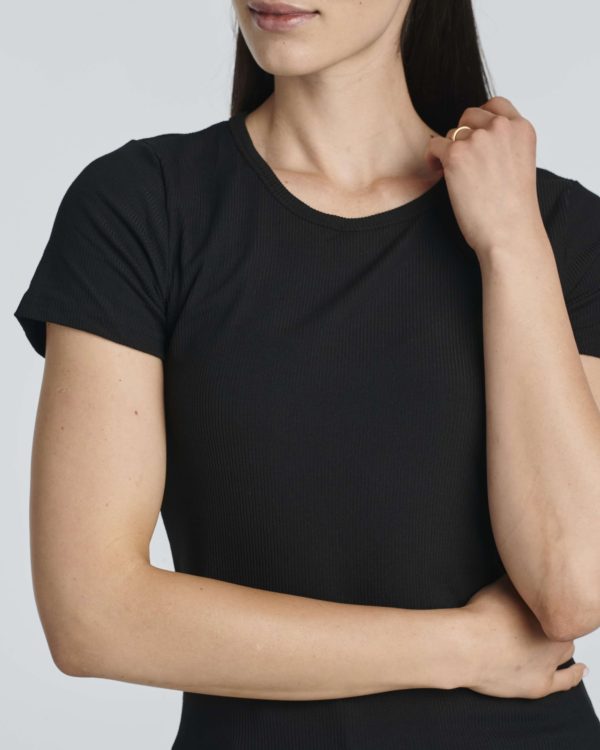 4 Pack: Women's Ribbed Knit Short Sleeve Crew Neck T-Shirt (Available in Plus)